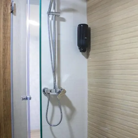 Elevenrooms Aparthotel 4*